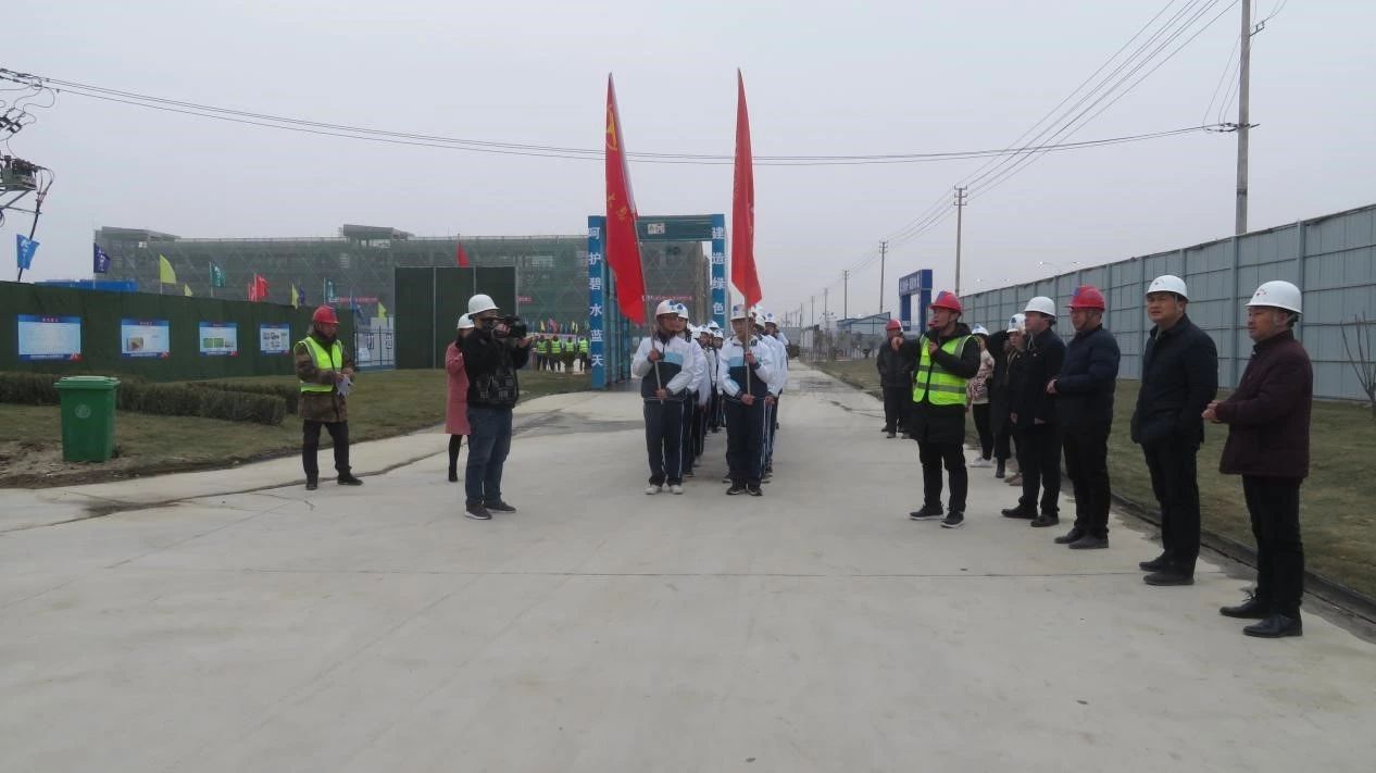 情系建設(shè)者，寒冬送溫暖